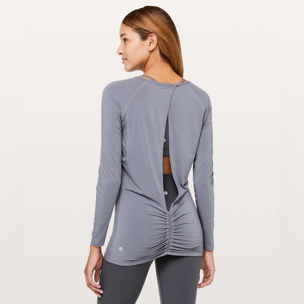 Lululemon Deep Stretch Long Sleeve Cinch
Lilac Stone Size 4